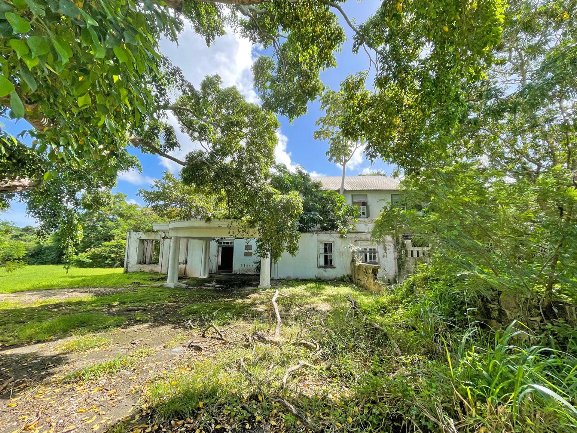 Entrance to old house on site of Westmoreland Plantation Gallery
