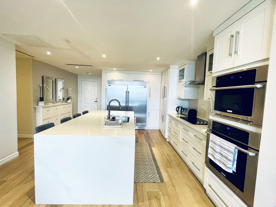 One Woodbrook Place 4A Photo