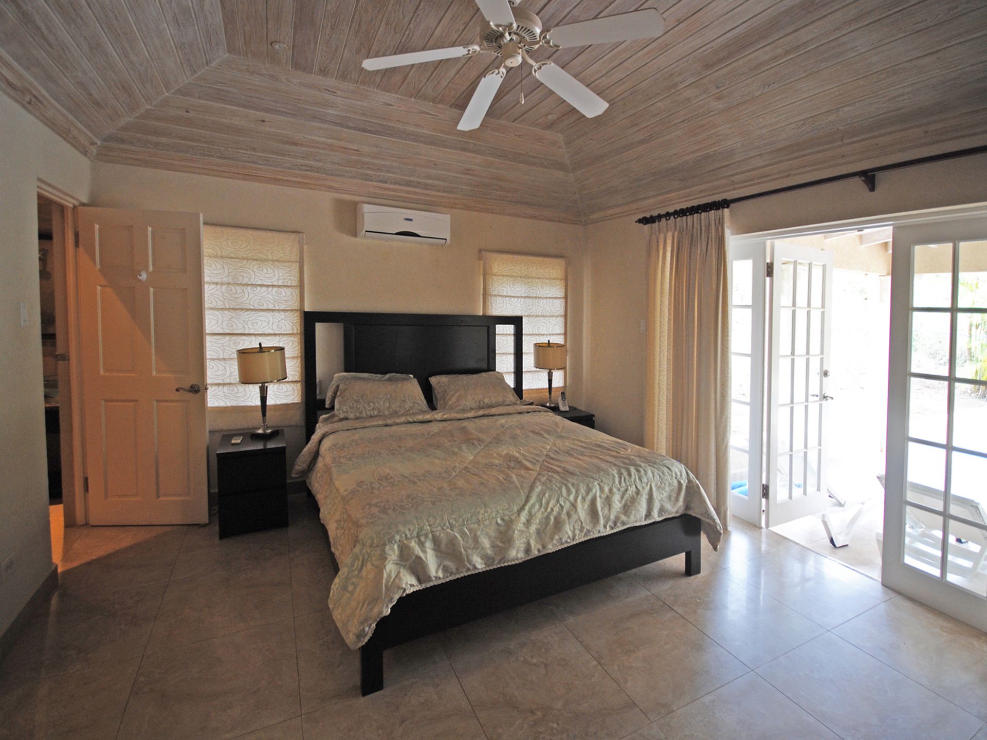 Primary bedroom Gallery