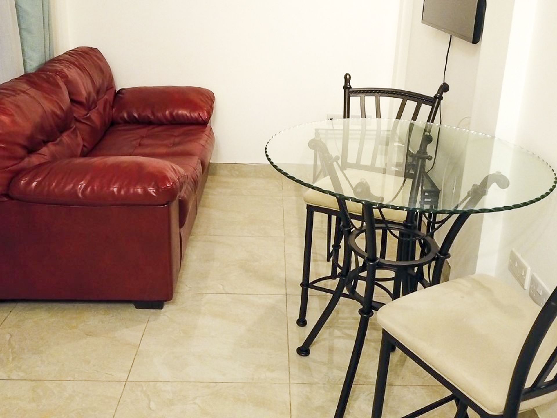 Blue Star One Bedroom - Medium - Courtyard View Photo