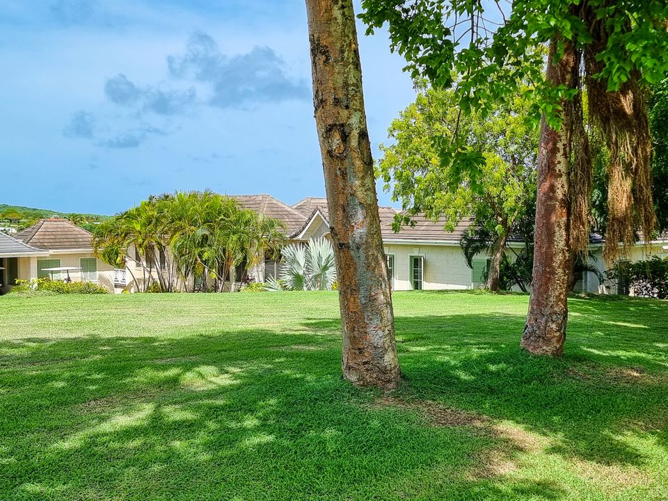 Hummingbird Villa Property Photo
