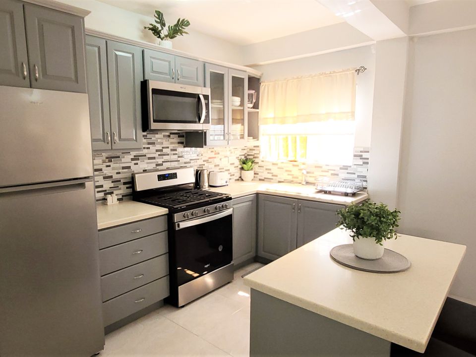 Red Door Palace Apt #4 Photo