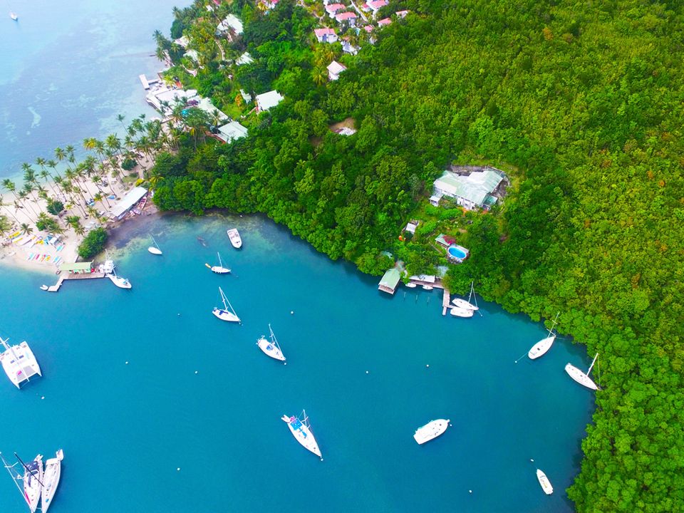Mango Beach Inn Photo