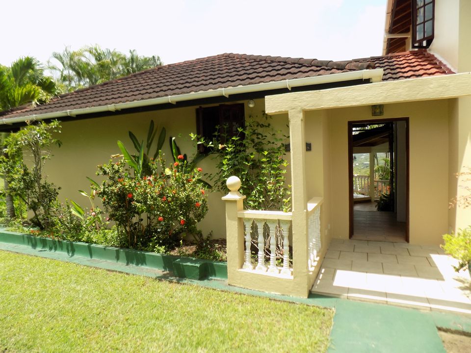 Cap Estate, Sunset Haven Photo