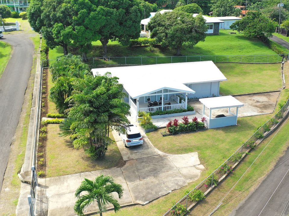 The Lane Villa Photo