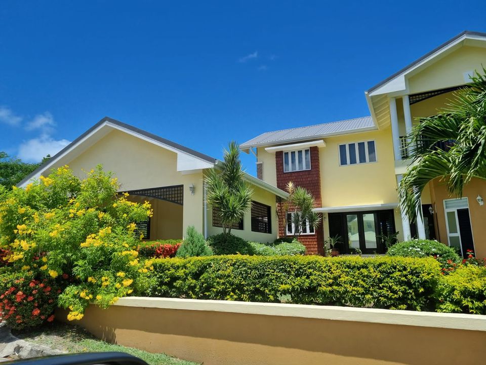 Villa Eloise Photo